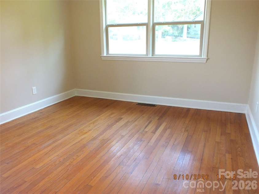 414 Springs Street, Lancaster, SC 29720.  MLS# CAR4293071, YatesRealty ID 43282. 