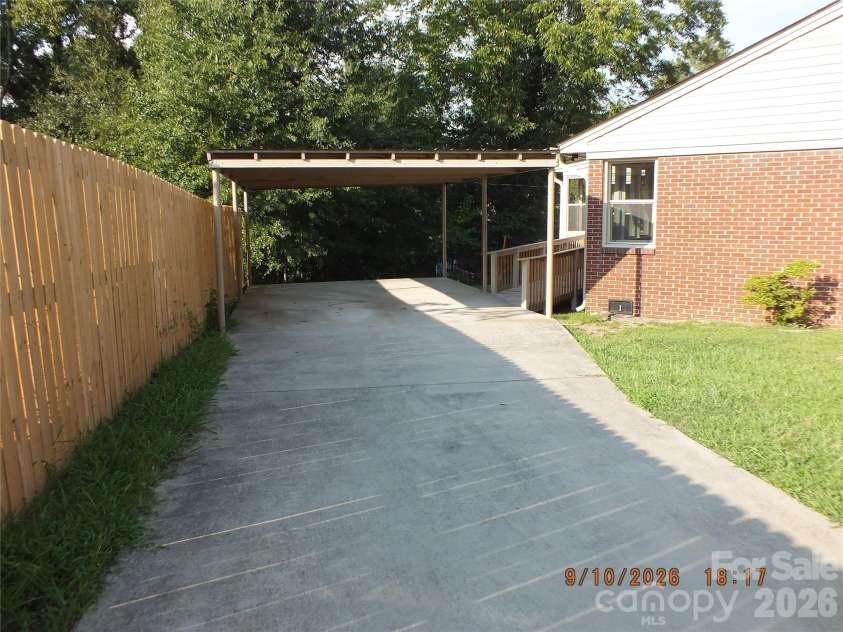 414 Springs Street, Lancaster, SC 29720.  MLS# CAR4293071, YatesRealty ID 43282. 