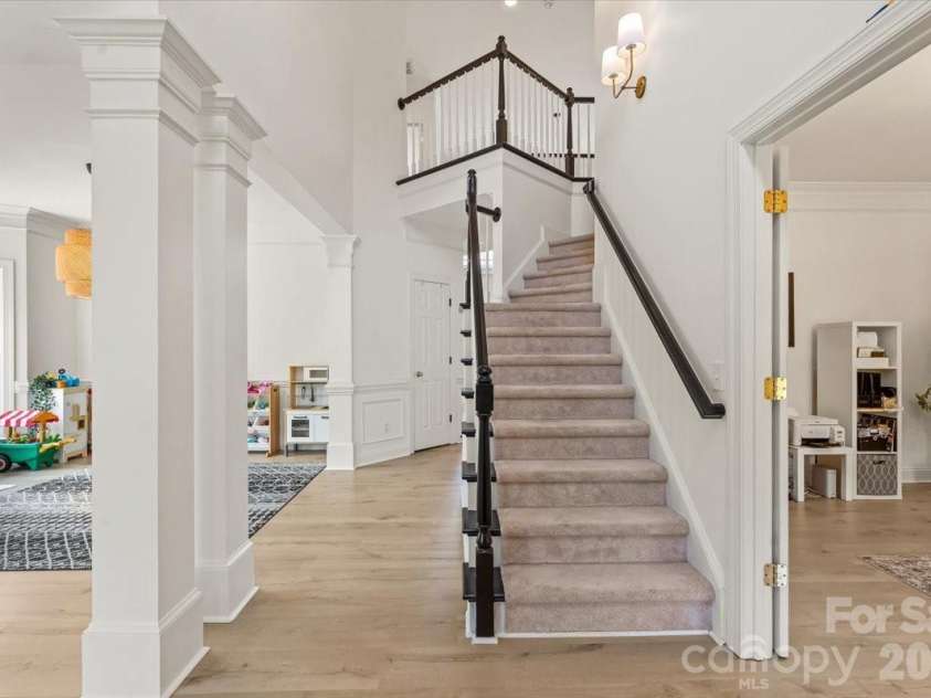 2519 Fallbrook Place, Concord, NC 28027.  MLS# CAR4319310, YatesRealty ID 43283. 2-Story Foyer