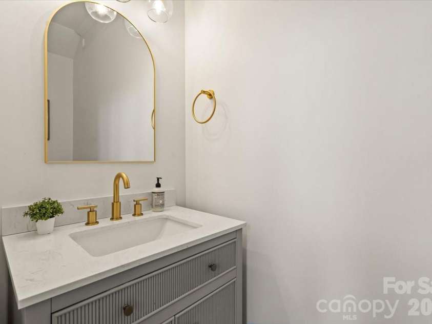 2519 Fallbrook Place, Concord, NC 28027.  MLS# CAR4319310, YatesRealty ID 43283. Powder Room - Main Level