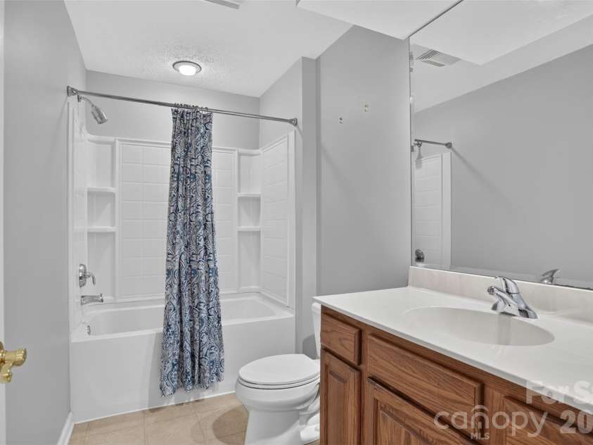 25 Old Pasture Way, Laurel Park, NC 28739.  MLS# CAR4413477, YatesRealty ID 43284. 
