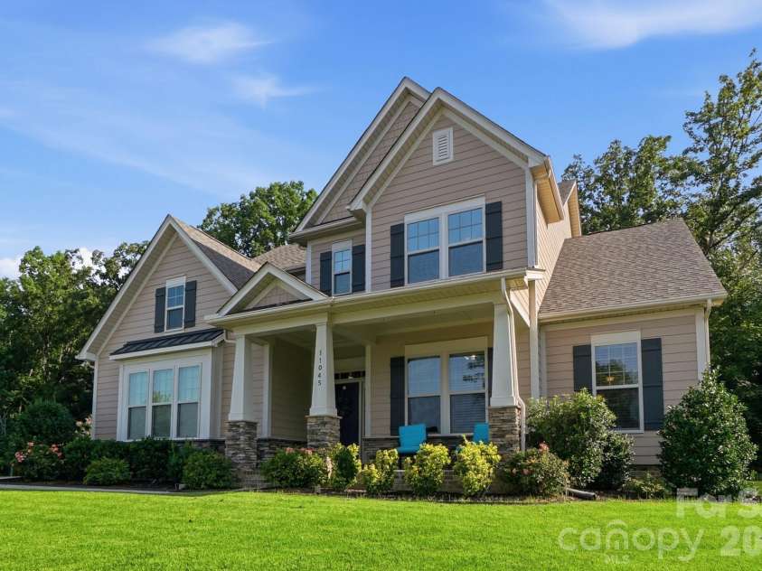 11045 Double Knot Court, Midland, NC 28107.  MLS# CAR4412275, YatesRealty ID 43285. 