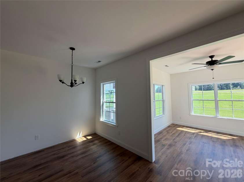 130C Deer Brook Drive, Shelby, NC 28150.  MLS# CAR4410189, YatesRealty ID 43286. Deer Brook TH - Dining Area