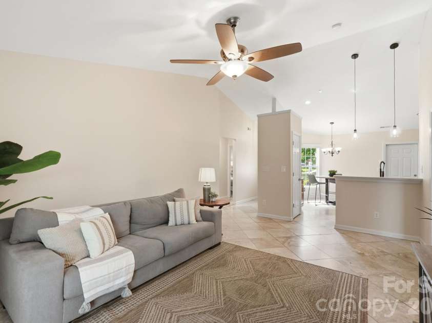 212 Chestnut Avenue, Tega Cay, SC 29708.  MLS# CAR4406625, YatesRealty ID 43288. 