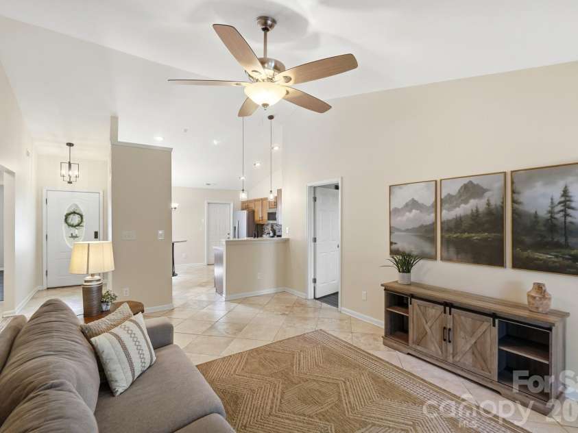 212 Chestnut Avenue, Tega Cay, SC 29708.  MLS# CAR4406625, YatesRealty ID 43288. 