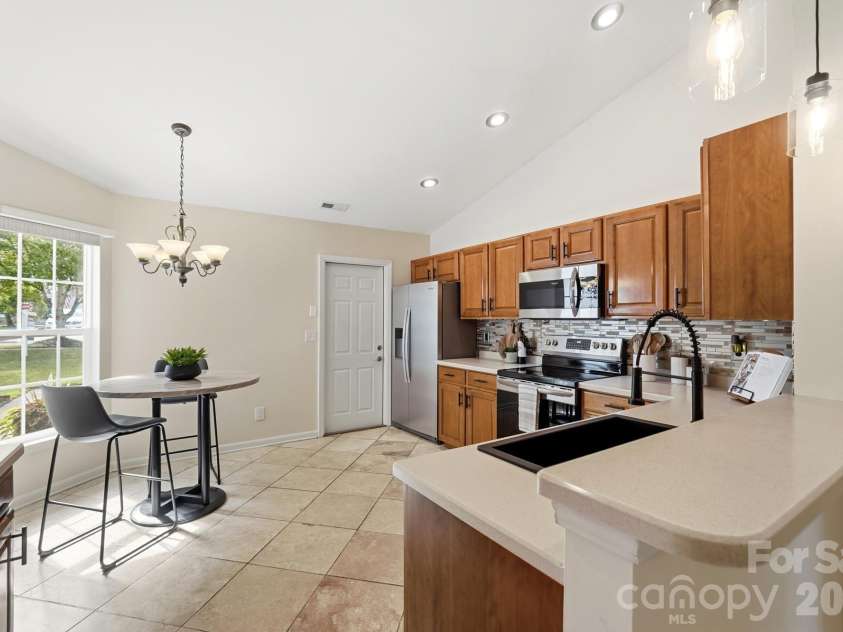 212 Chestnut Avenue, Tega Cay, SC 29708.  MLS# CAR4406625, YatesRealty ID 43288. 
