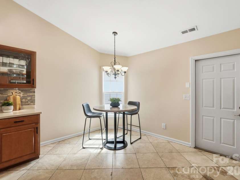 212 Chestnut Avenue, Tega Cay, SC 29708.  MLS# CAR4406625, YatesRealty ID 43288. 