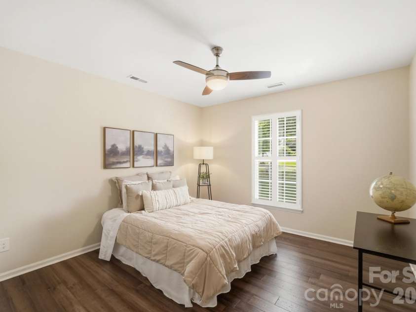 212 Chestnut Avenue, Tega Cay, SC 29708.  MLS# CAR4406625, YatesRealty ID 43288. 