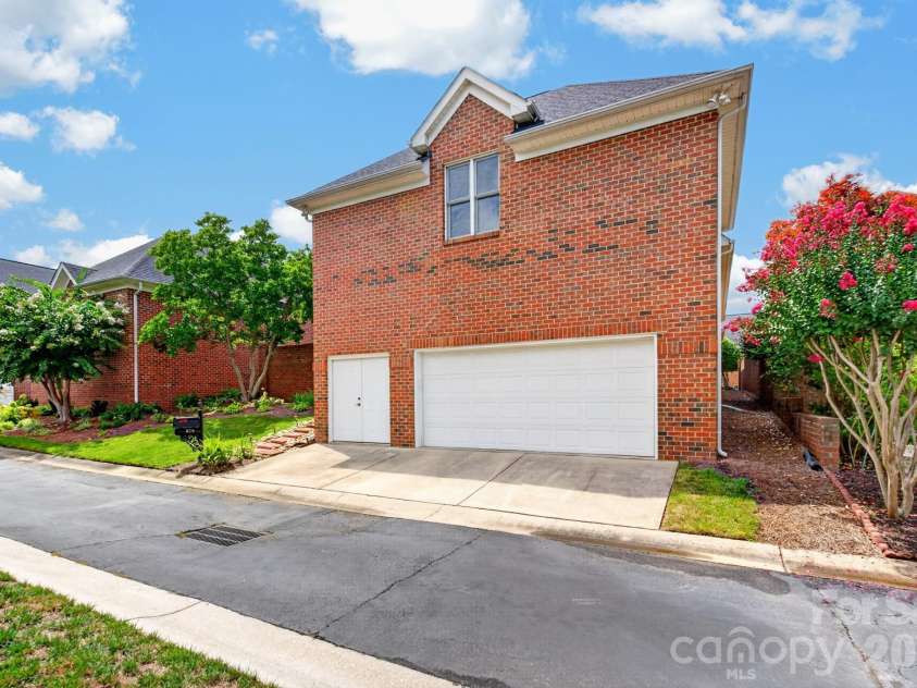 978 Blakeley Walk, Rock Hill, SC 29732.  MLS# CAR4410936, YatesRealty ID 43289. 