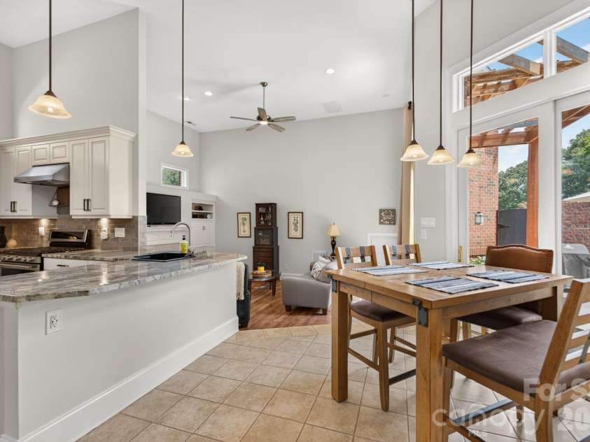 978 Blakeley Walk, Rock Hill, SC 29732.  MLS# CAR4410936, YatesRealty ID 43289. Dining Area