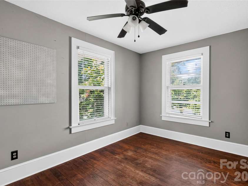 729 5th Avenue, Hendersonville, NC 28739.  MLS# CAR4405722, YatesRealty ID 43292. Bedroom #3