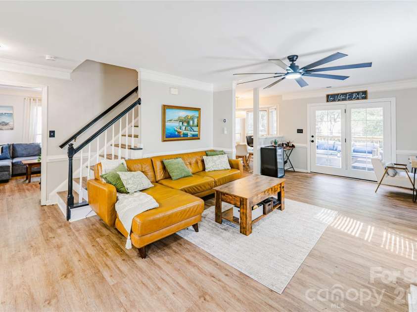 3100 Wellhouse Court, Charlotte, NC 28210.  MLS# CAR4407337, YatesRealty ID 43293. 