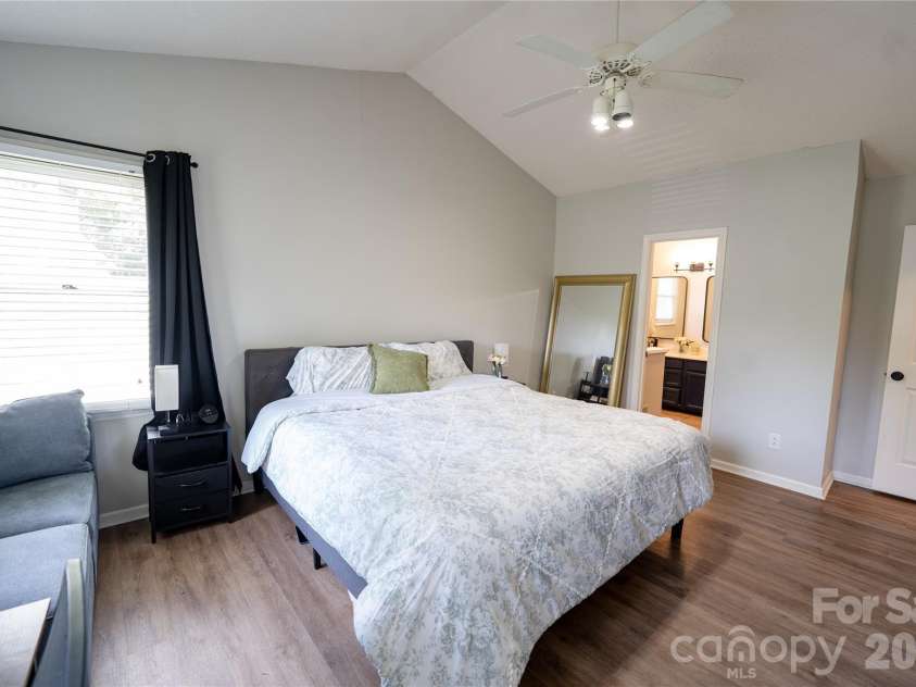 3100 Wellhouse Court, Charlotte, NC 28210.  MLS# CAR4407337, YatesRealty ID 43293. 