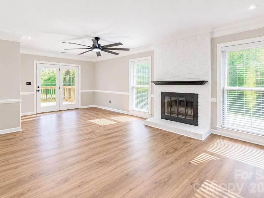3100 Wellhouse Court, Charlotte, NC 28210.  MLS# CAR4407337, YatesRealty ID 43293. 