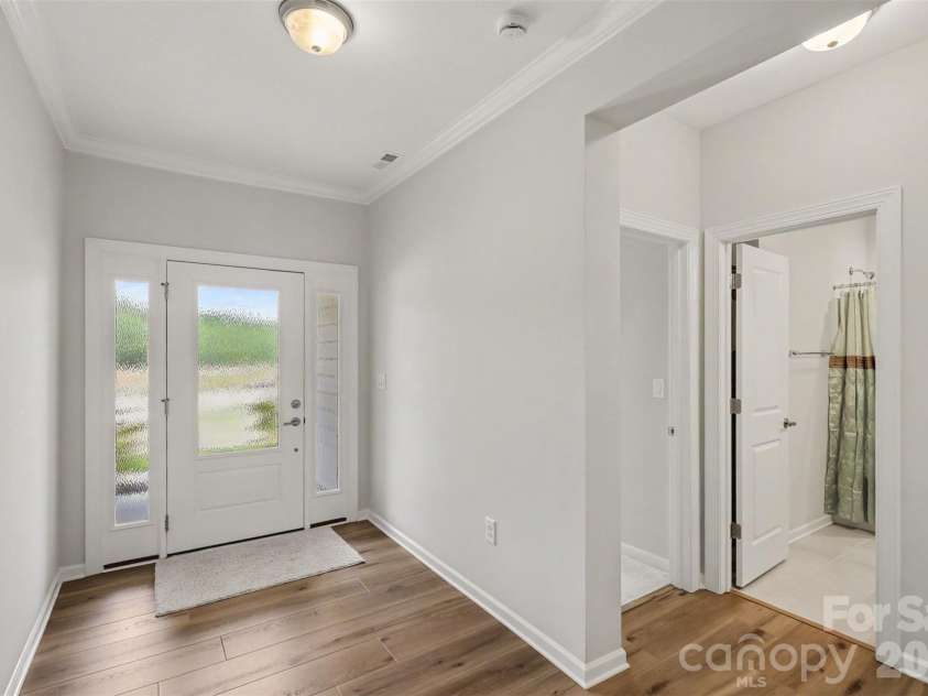 2305 Trundle Drive, Gastonia, NC 28054.  MLS# CAR4408062, YatesRealty ID 43299. Foyer