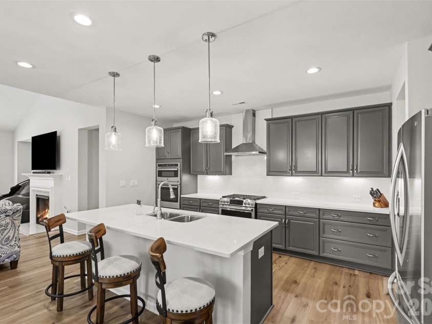 2305 Trundle Drive, Gastonia, NC 28054.  MLS# CAR4408062, YatesRealty ID 43299. Kitchen