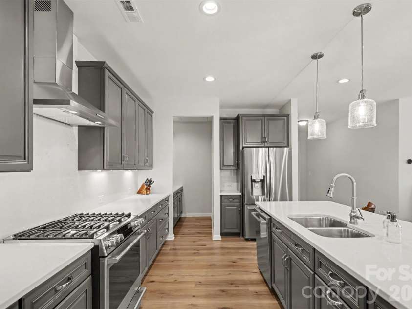 2305 Trundle Drive, Gastonia, NC 28054.  MLS# CAR4408062, YatesRealty ID 43299. Kitchen