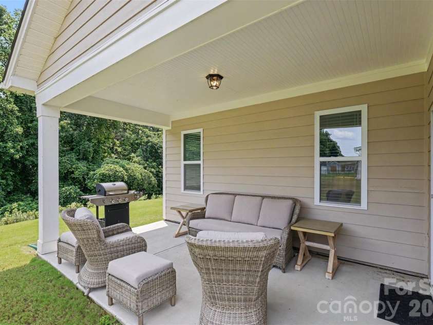2305 Trundle Drive, Gastonia, NC 28054.  MLS# CAR4408062, YatesRealty ID 43299. Patio