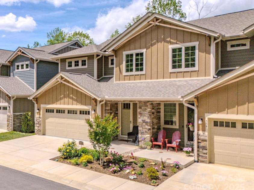 552 Sweet Birch Park Lane, Black Mountain, NC 28711.  MLS# CAR4305365, YatesRealty ID 4330. 