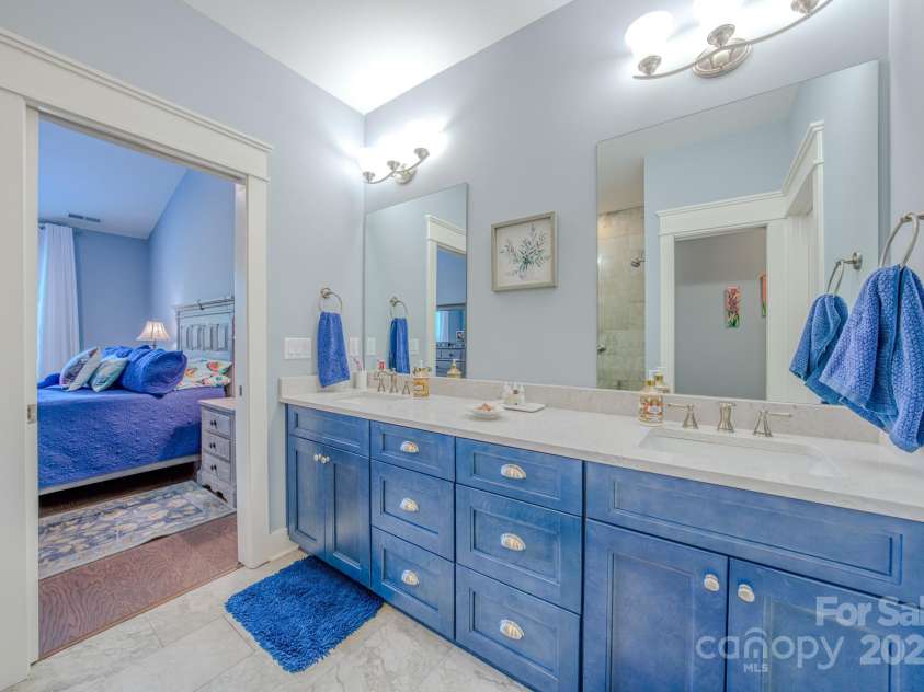 552 Sweet Birch Park Lane, Black Mountain, NC 28711.  MLS# CAR4305365, YatesRealty ID 4330. 