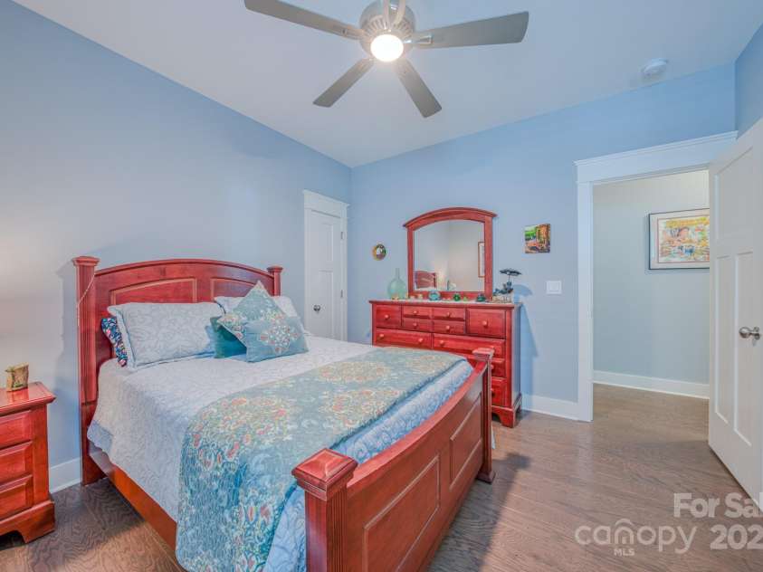 552 Sweet Birch Park Lane, Black Mountain, NC 28711.  MLS# CAR4305365, YatesRealty ID 4330. 