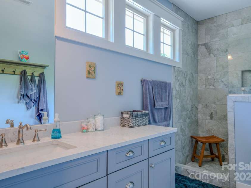 552 Sweet Birch Park Lane, Black Mountain, NC 28711.  MLS# CAR4305365, YatesRealty ID 4330. 