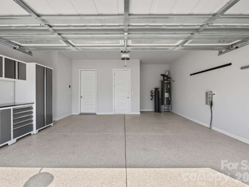 1432 Encore Lane, Waxhaw, NC 28173.  MLS# CAR4400460, YatesRealty ID 43300. Garage