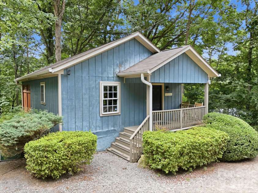 27,29 & 31 A/B Brown Road, Asheville, NC 28806.  MLS# CAR4406408, YatesRealty ID 43301. 27 Brown Rd