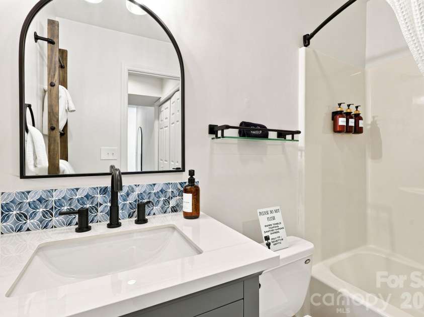 27,29 & 31 A/B Brown Road, Asheville, NC 28806.  MLS# CAR4406408, YatesRealty ID 43301. 27 Brown Rd