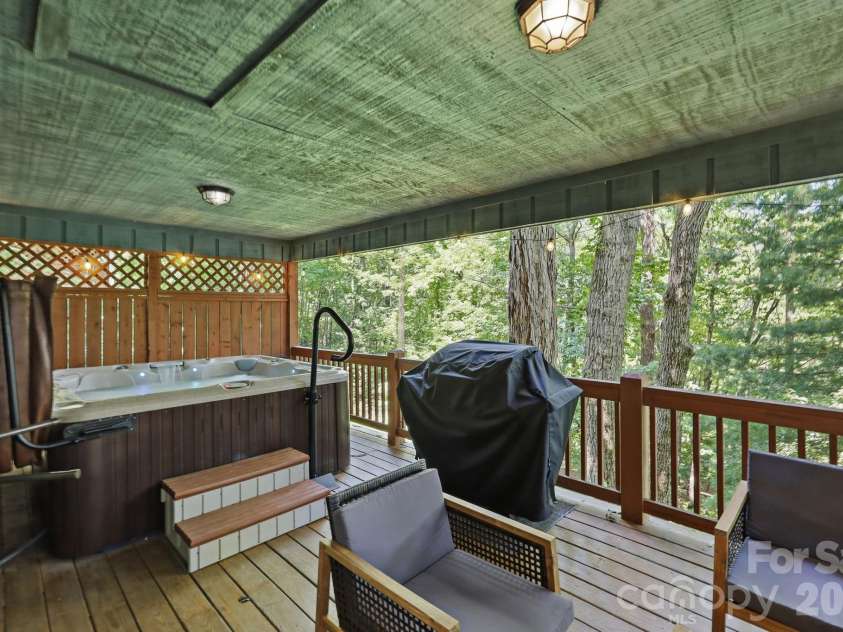 27,29 & 31 A/B Brown Road, Asheville, NC 28806.  MLS# CAR4406408, YatesRealty ID 43301. 27 Brown Rd