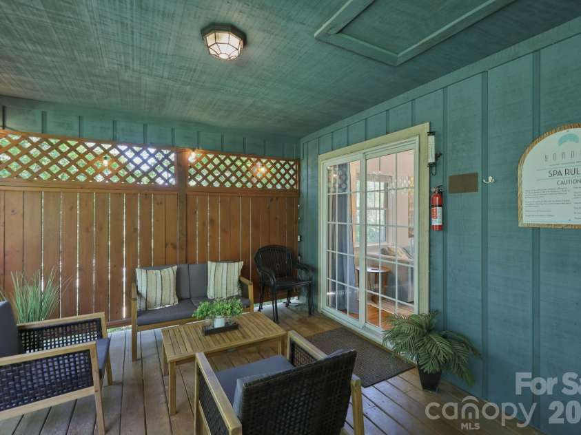 27,29 & 31 A/B Brown Road, Asheville, NC 28806.  MLS# CAR4406408, YatesRealty ID 43301. 27 Brown Rd