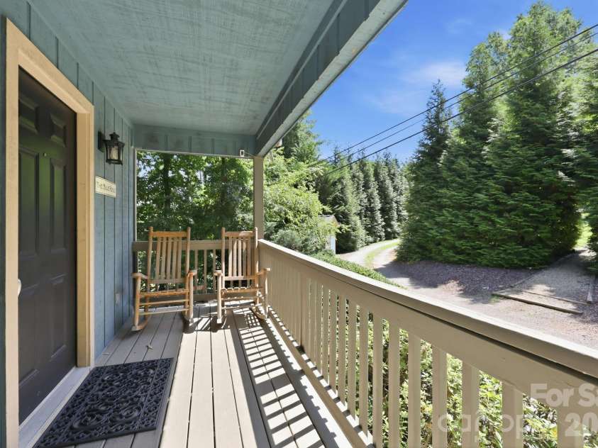 27,29 & 31 A/B Brown Road, Asheville, NC 28806.  MLS# CAR4406408, YatesRealty ID 43301. 27 Brown Rd