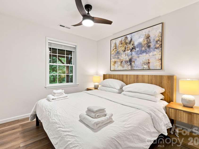 27,29 & 31 A/B Brown Road, Asheville, NC 28806.  MLS# CAR4406408, YatesRealty ID 43301. 29 Brown Rd