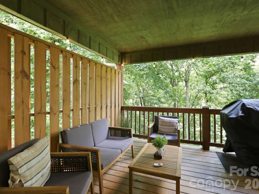 27,29 & 31 A/B Brown Road, Asheville, NC 28806.  MLS# CAR4406408, YatesRealty ID 43301. 29 Brown Rd