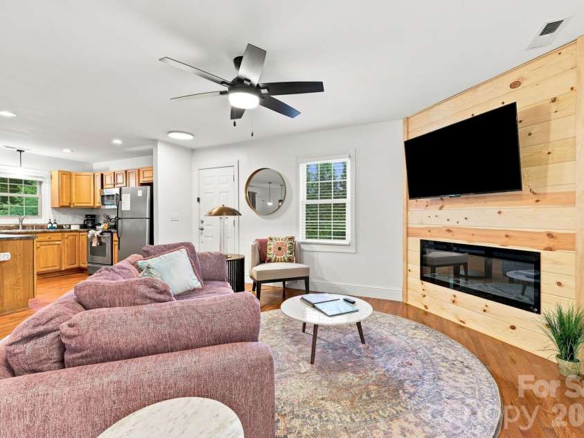 27,29 & 31 A/B Brown Road, Asheville, NC 28806.  MLS# CAR4406408, YatesRealty ID 43301. 31 A Brown Rd