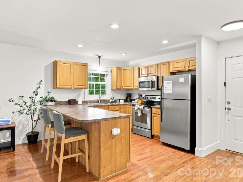 27,29 & 31 A/B Brown Road, Asheville, NC 28806.  MLS# CAR4406408, YatesRealty ID 43301. 31 A Brown Rd
