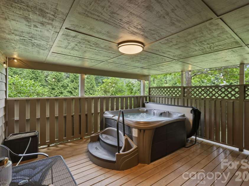 27,29 & 31 A/B Brown Road, Asheville, NC 28806.  MLS# CAR4406408, YatesRealty ID 43301. 31 A Brown Rd