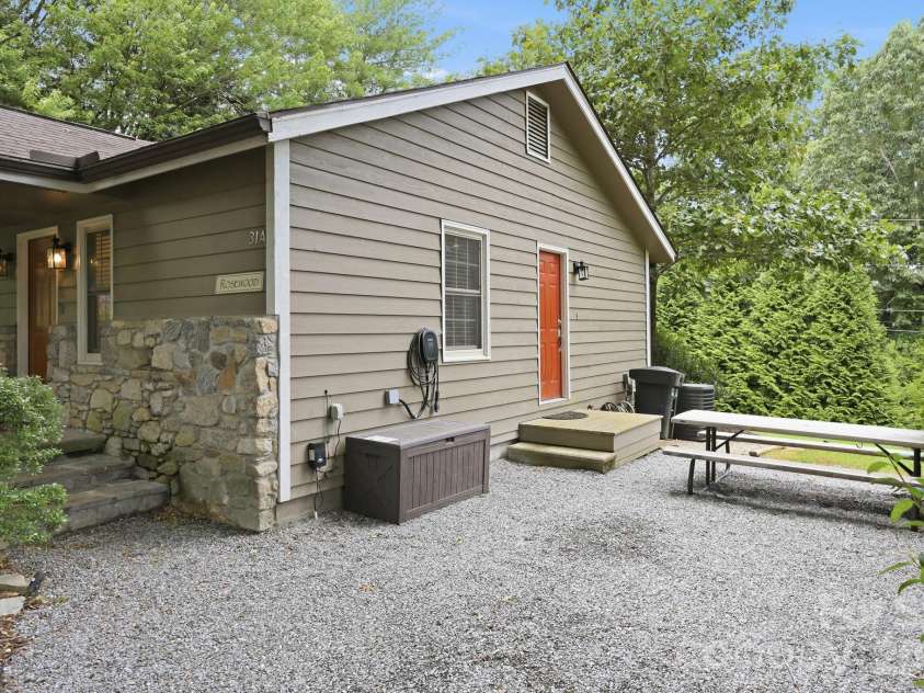 27,29 & 31 A/B Brown Road, Asheville, NC 28806.  MLS# CAR4406408, YatesRealty ID 43301. 31 A Brown Rd
