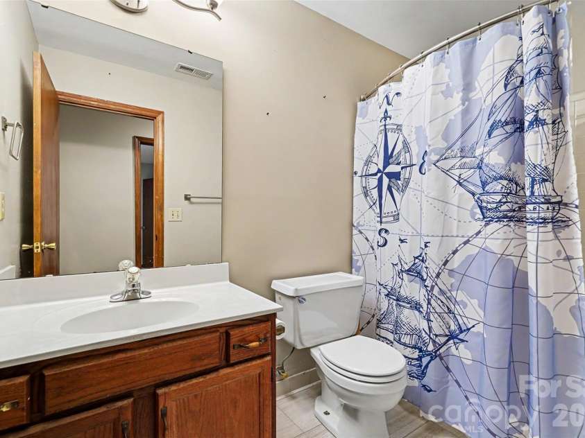 9201 Aylesbury Lane, Mint Hill, NC 28227.  MLS# CAR4404509, YatesRealty ID 43302. 
