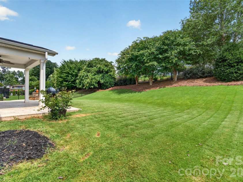 113 Heron Cove Loop, Mooresville, NC 28117.  MLS# CAR4405007, YatesRealty ID 43305. 