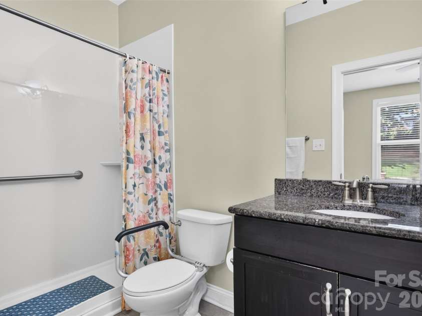 113 Heron Cove Loop, Mooresville, NC 28117.  MLS# CAR4405007, YatesRealty ID 43305. 