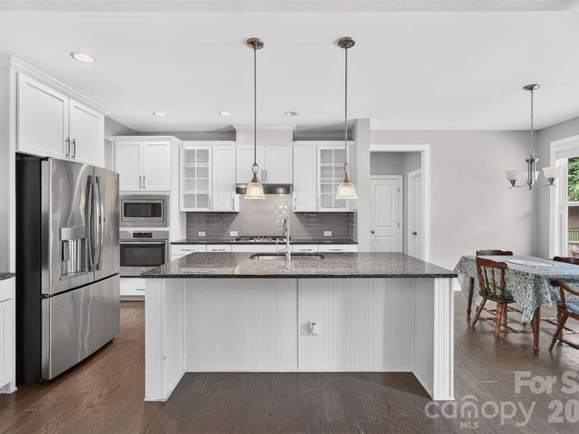 113 Heron Cove Loop, Mooresville, NC 28117.  MLS# CAR4405007, YatesRealty ID 43305. 