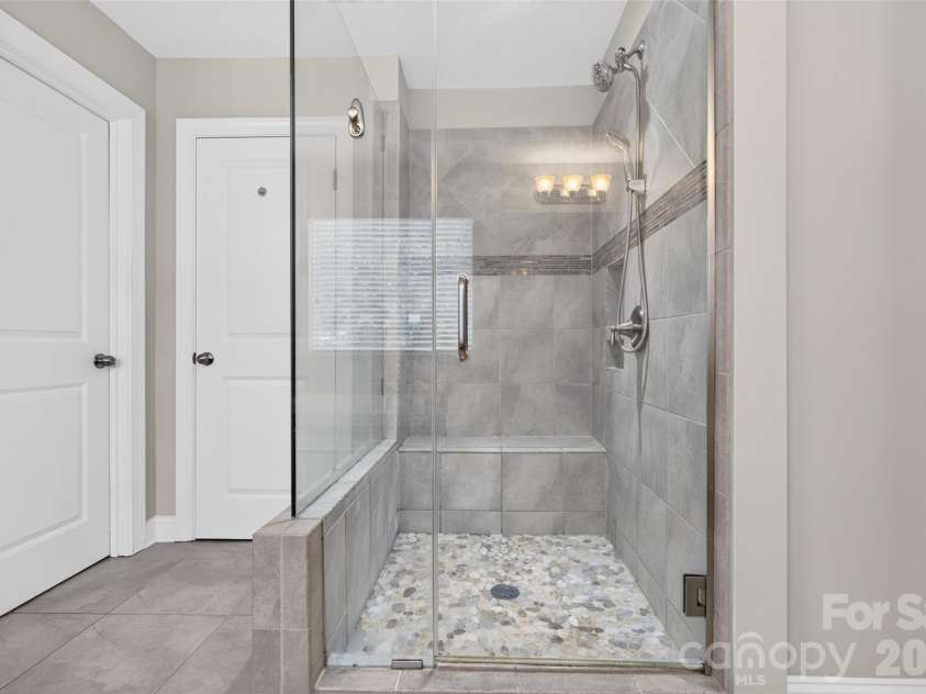 113 Heron Cove Loop, Mooresville, NC 28117.  MLS# CAR4405007, YatesRealty ID 43305. 