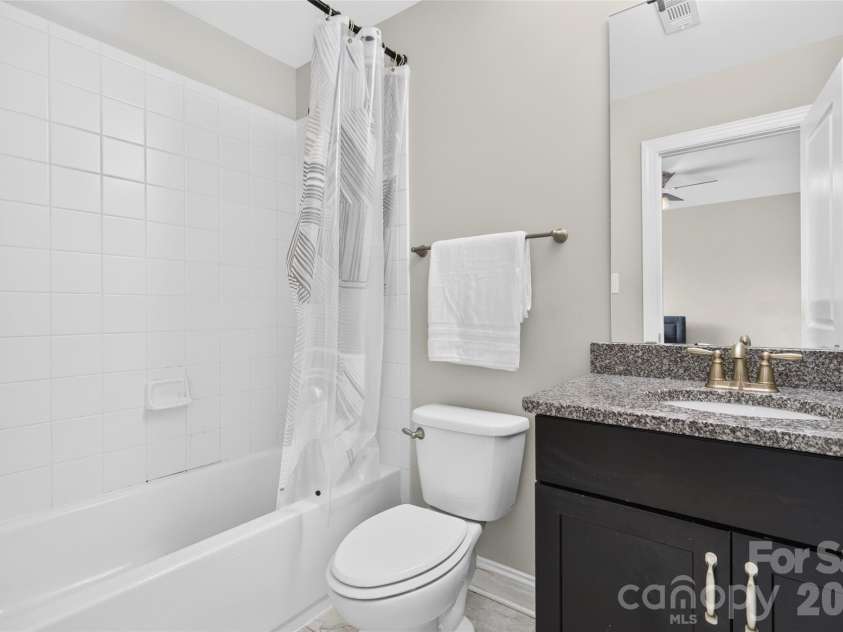 113 Heron Cove Loop, Mooresville, NC 28117.  MLS# CAR4405007, YatesRealty ID 43305. 