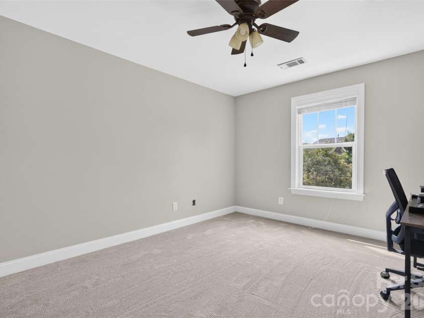 113 Heron Cove Loop, Mooresville, NC 28117.  MLS# CAR4405007, YatesRealty ID 43305. 