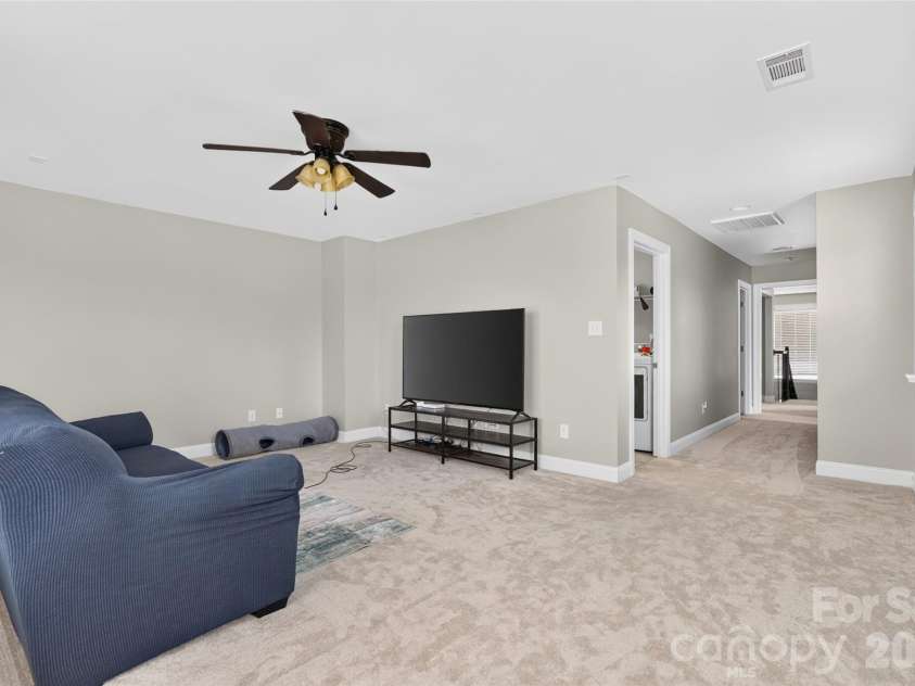 113 Heron Cove Loop, Mooresville, NC 28117.  MLS# CAR4405007, YatesRealty ID 43305. 