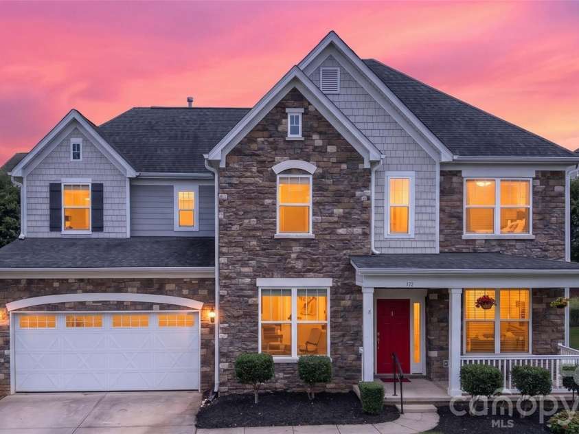 113 Heron Cove Loop, Mooresville, NC 28117.  MLS# CAR4405007, YatesRealty ID 43305. Virtual sky and interior lights