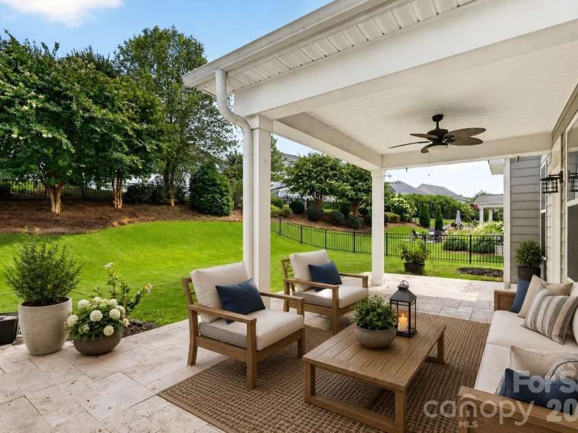 113 Heron Cove Loop, Mooresville, NC 28117.  MLS# CAR4405007, YatesRealty ID 43305. Virtually staged