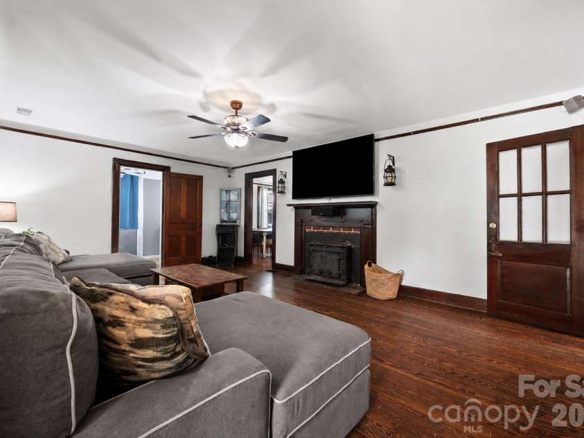 313 Jackson Street, Fort Mill, SC 29715.  MLS# CAR4412256, YatesRealty ID 43306. 