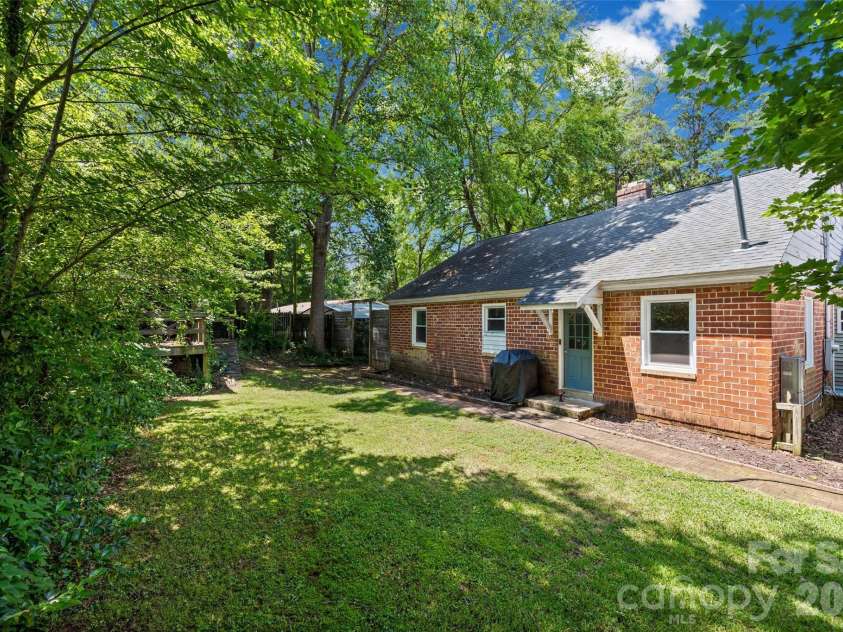 313 Jackson Street, Fort Mill, SC 29715.  MLS# CAR4412256, YatesRealty ID 43306. 